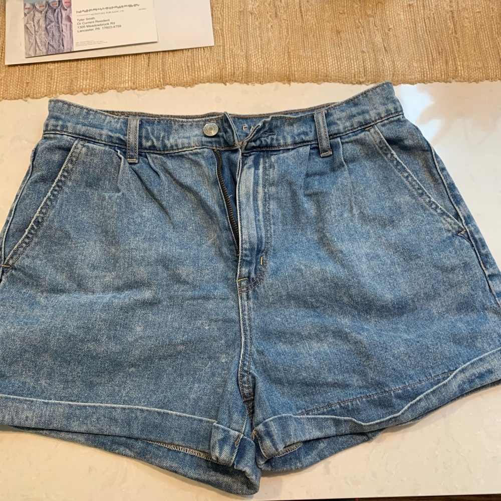 American Eagle mom jean shorts